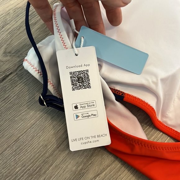 Cupshe red blue and white bikini top size XL NEW WITH TAGS - Picture 8 of 10